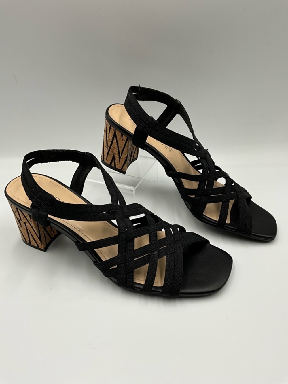 Aubrey Lynn Sandals Size 7.5 Black Strappy Block Decorative Heel